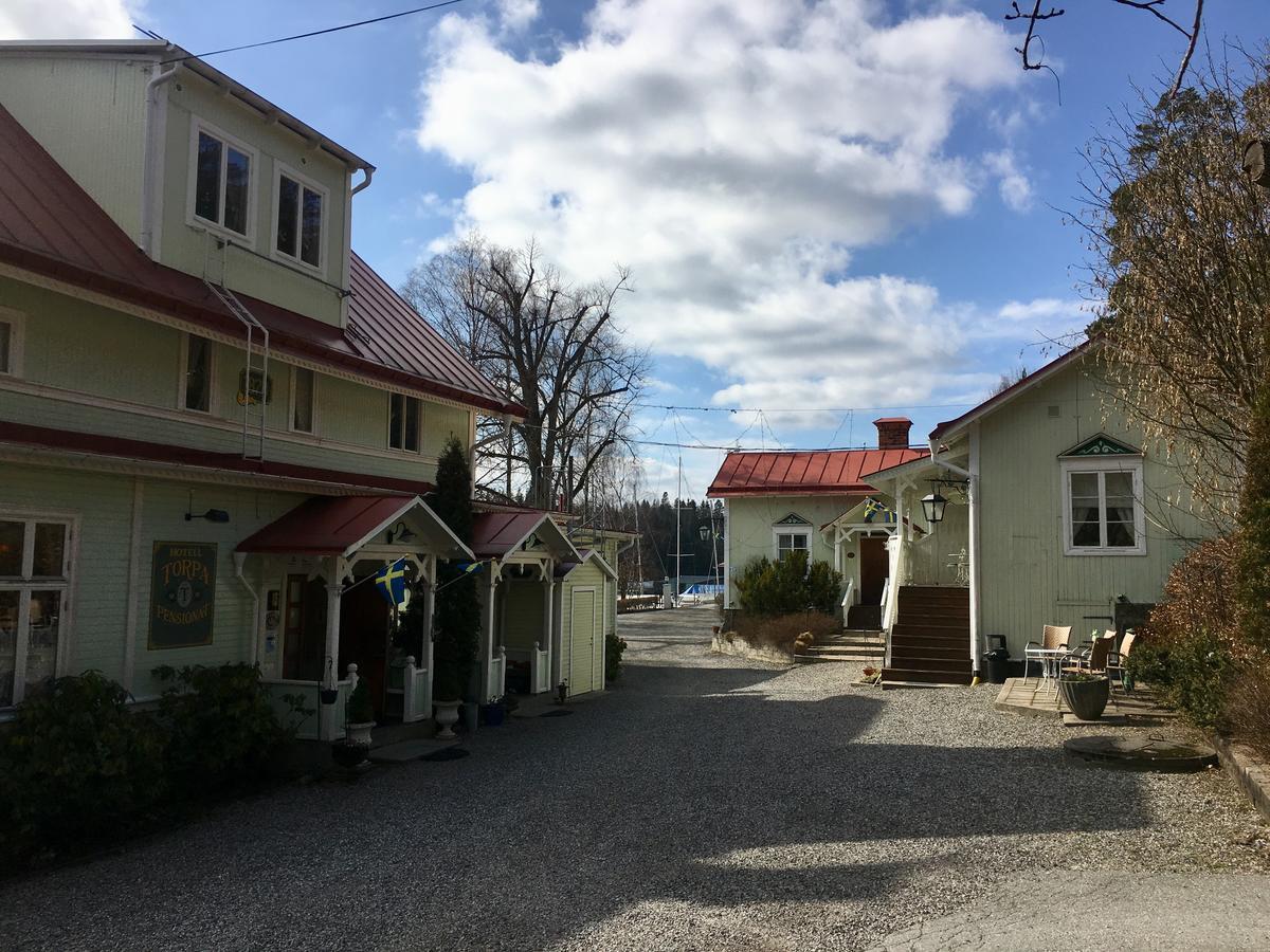 Hotell Torpa Pensionat - Sweden Hotels Södertälje Exterior foto